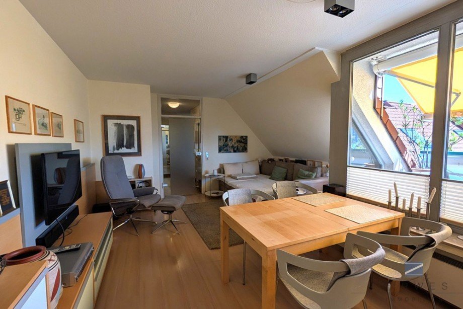 Wohnzimmer Dachgeschosswohnung K�ln