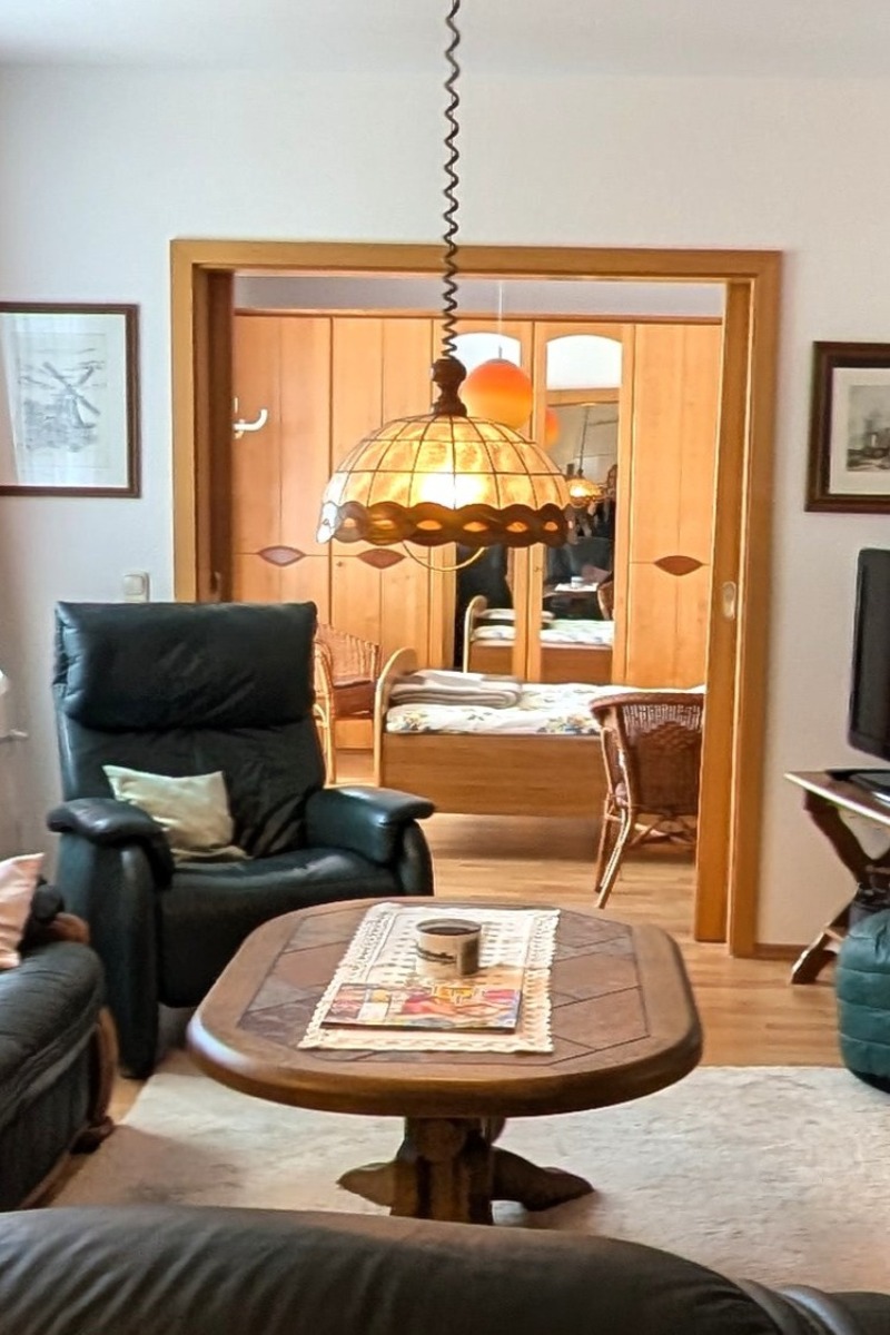Blick zum Schlafzimmer Etagenwohnung K�ln