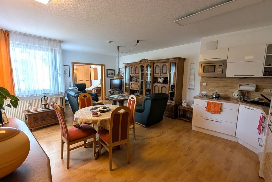 Wohn-Esszimmer Etagenwohnung K�ln