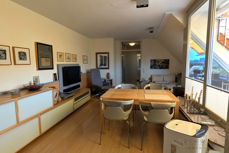 Wohnzimmer Dachgeschosswohnung K�ln