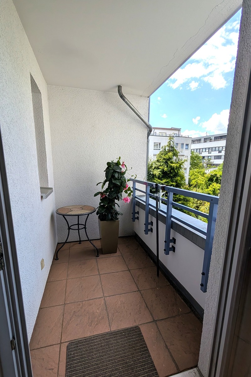 Loggia Etagenwohnung K�ln