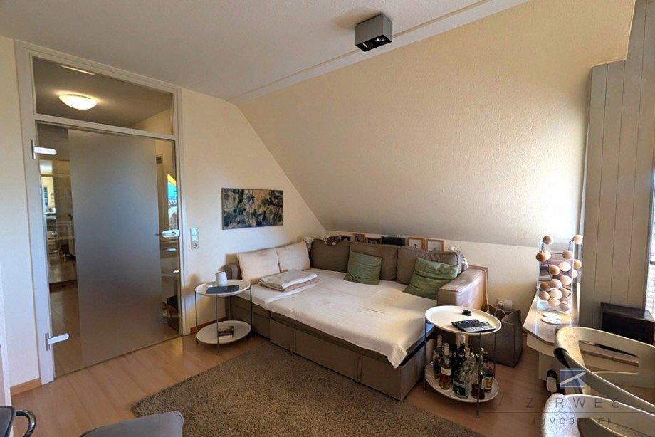Wohnzimmer Dachgeschosswohnung K�ln