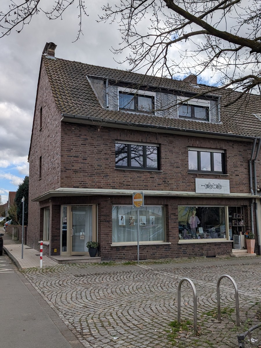 0 002 Hausansicht 1 Haus Kerpen