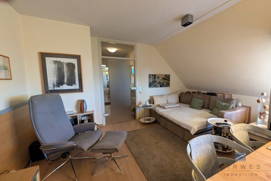 Wohnzimmer Dachgeschosswohnung K�ln
